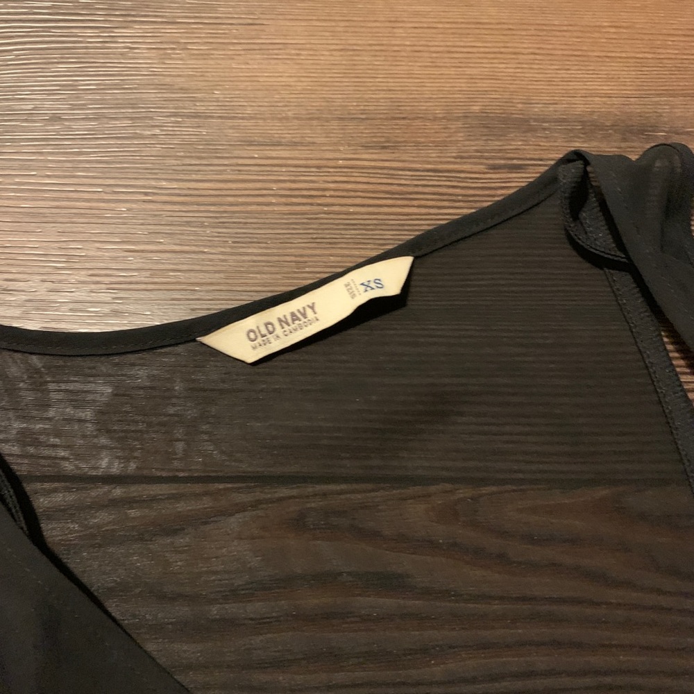 Black Sheer Ruffle Button Tank - XS - Picture 5 of 5